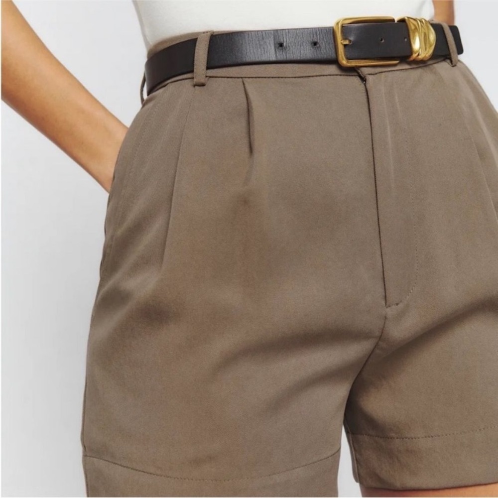 Reformation mason shorts in mushroom, size 0